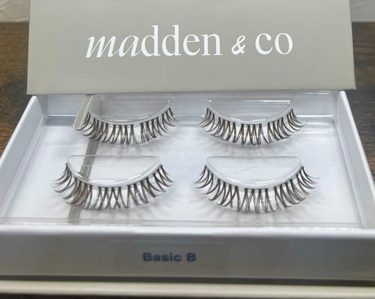 Basic B Lashes *Brown*