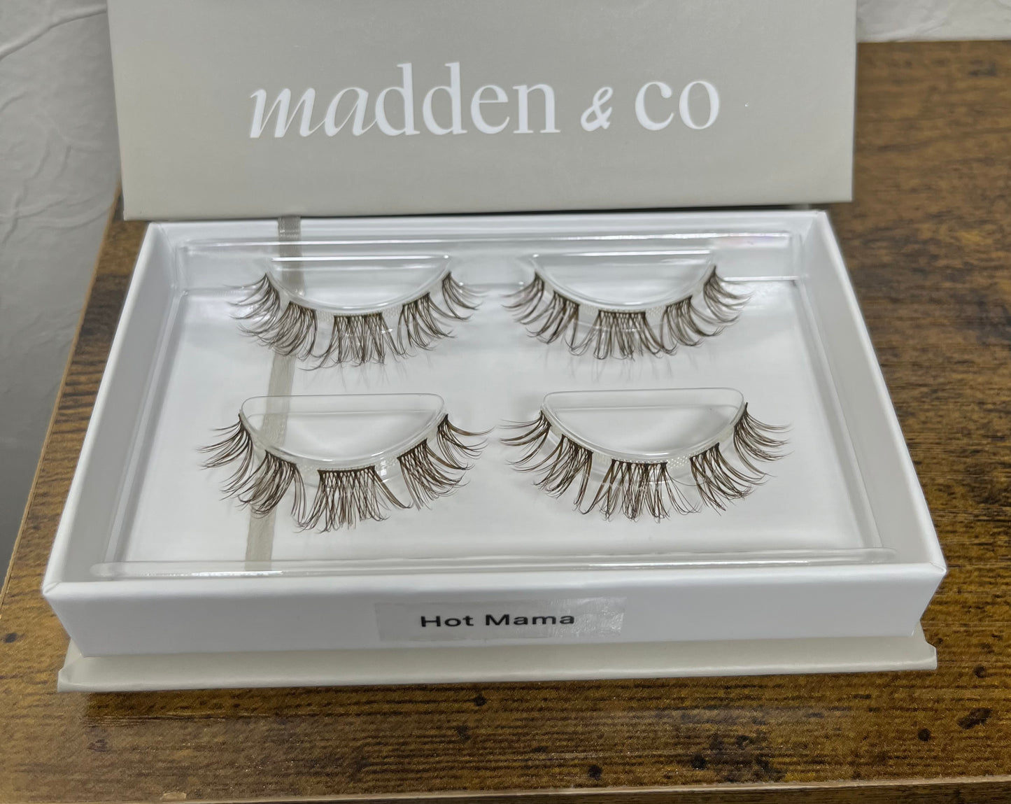 Hot Mama Lashes *Brown*